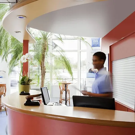 Ibis Budget Paris Porte De 2*