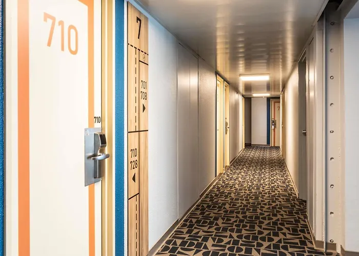 Hotel Ibis Budget Paris Porte De 2*